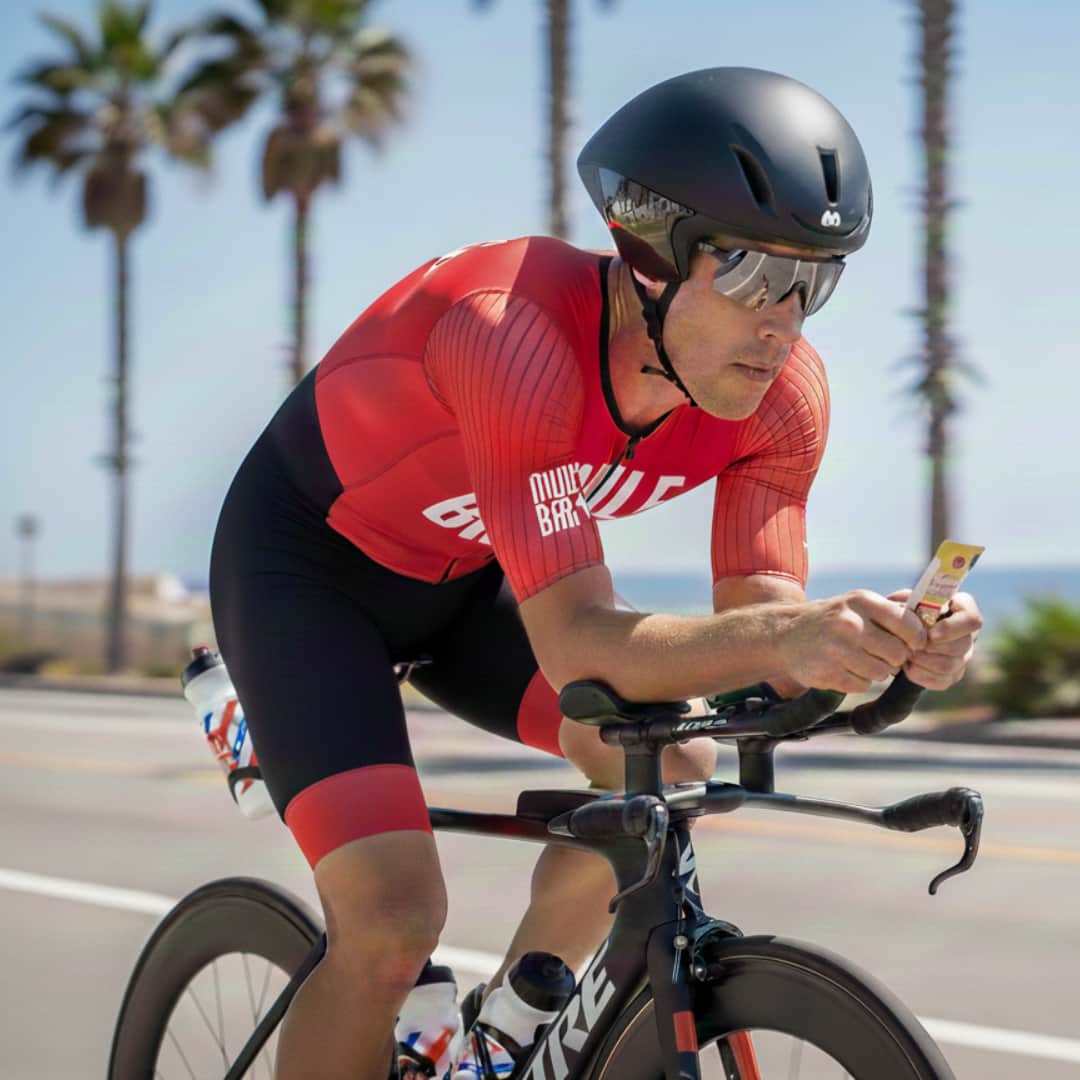 Nutrition en triathlon : le guide complet pour performer sans troubles digestifs