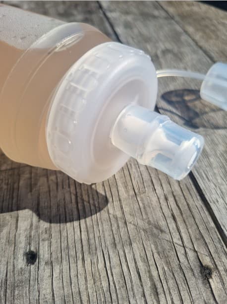 Gros plan tétibe flasque silicone Mulebar 500ml
