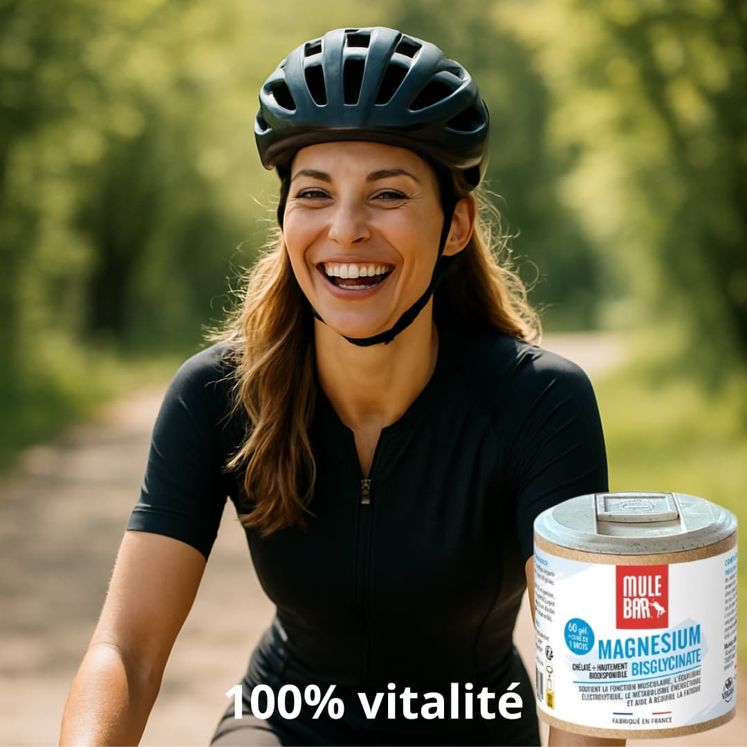 Femme cycliste avec magnesium mulebar