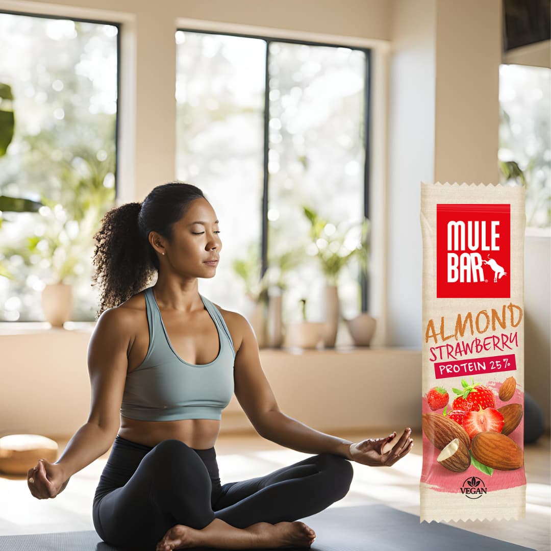 Publicité Yoga barre protéinée vegan Mulebar fraise amande 40g